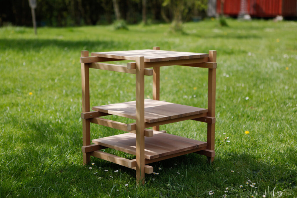 Etagère (alisier) 66 × 62 × 54 cm